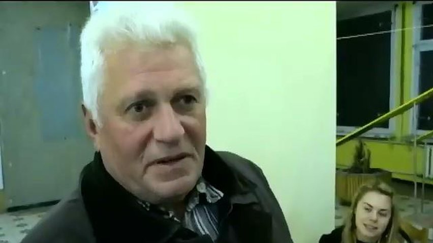 Армия и батальоны охраняют избирательные участки в Луганской области (видео)