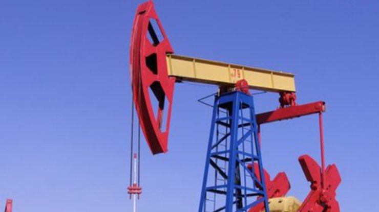 Цены на нефть продолжают снижаться накануне встречи ОПЕК в Вене