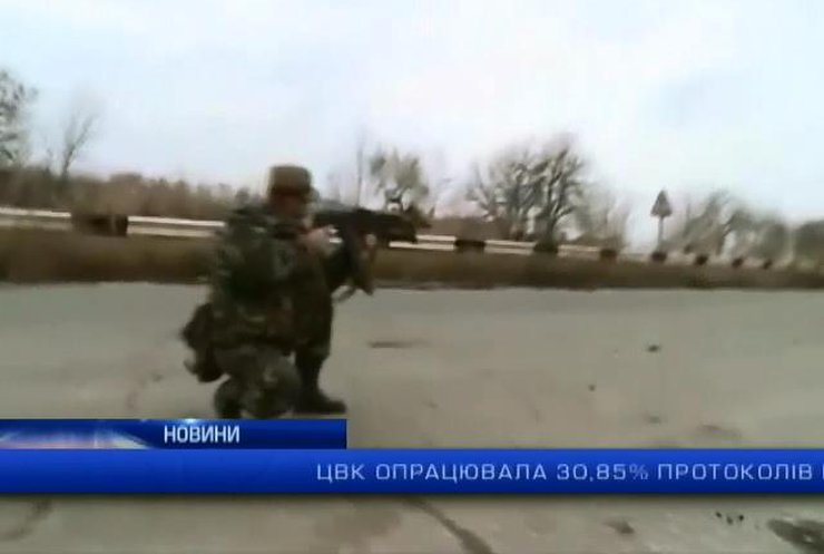 Терористи тричі штурмували аеропорт Донецька: випуск 10:00