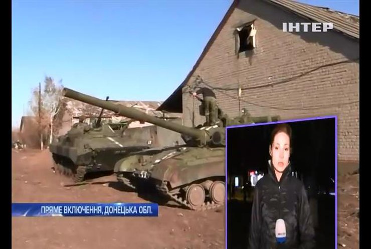 Біля аеропорту Донецька терористи обстрілюють з мінометів свої позиції (відео)