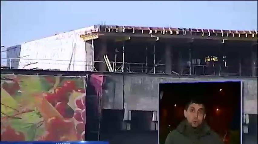 В Киеве подрядчики надстроили еще один этаж в Доме профсоюзов (видео)