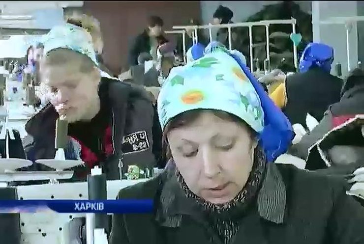 Врятованих жінок з колоній Луганська перевезли до Харкова (відео)