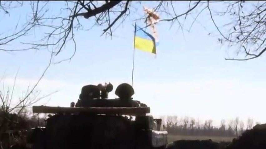 Вночі українські позиції на Донбасі обстріляли 40 разів: випуск 11:00
