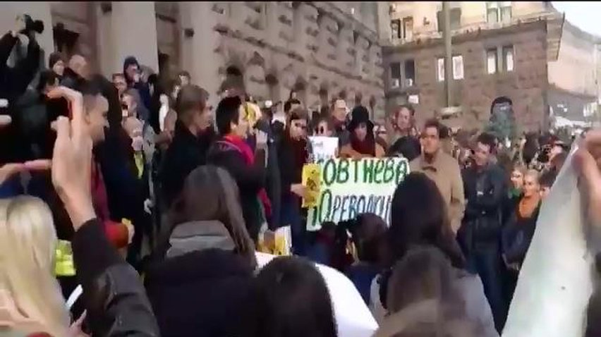 Кияни закликали відбудувати кінотеатр "Жовтень"