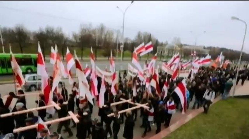 У Мінську 5 тисяч білорусів провели мітинг пам'яті предків