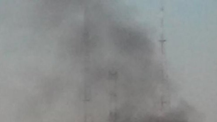 В Донецке из-за обстрелов горят дома в трех районах (фото)