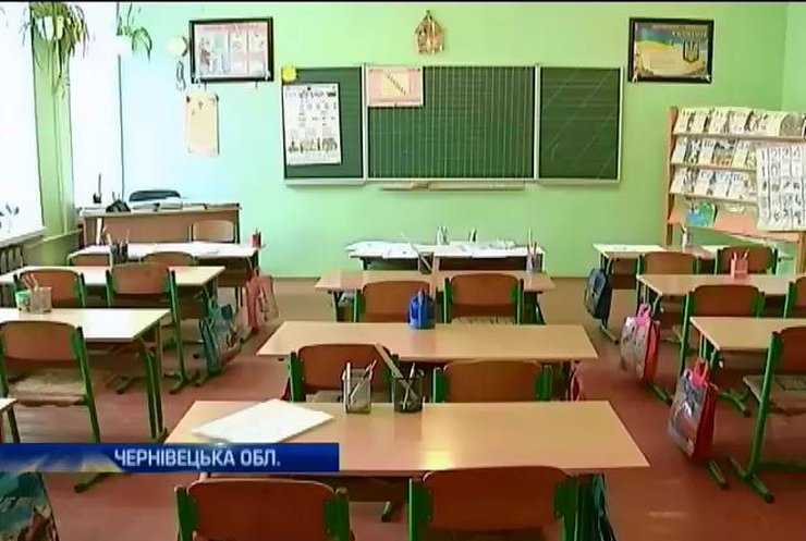 В селі на Буковині батьки вимагають включити опалення у школі (відео)