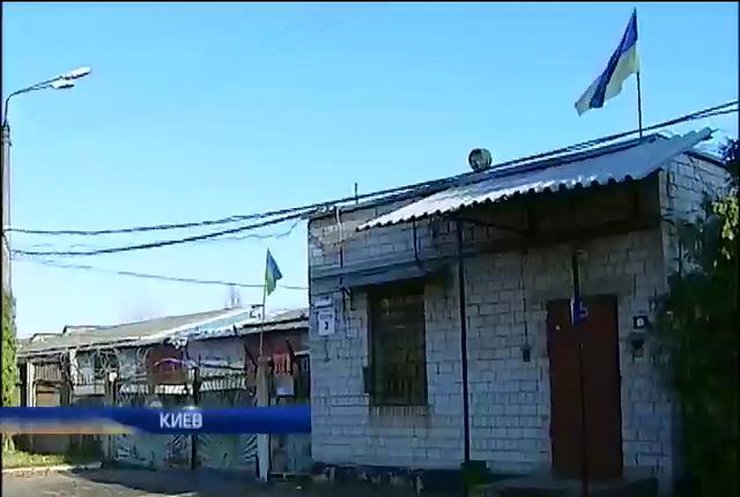 В Киеве задержали 42 человека после перестрелки в промзоне (видео)