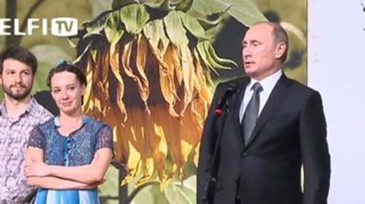 В России разразился скандал из-за визита Путина на спектакль запрещенного режиссера