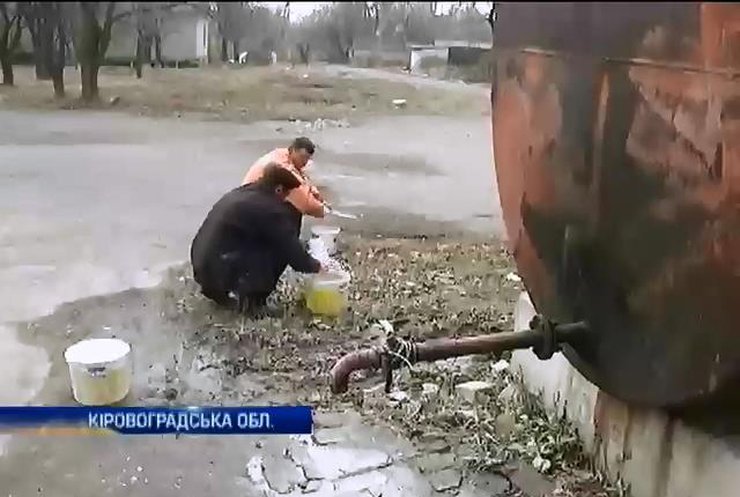 Чиновники 10 років не забезпечують водою лікарню під Кіровоградом