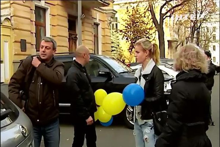 Кримчани вимагали від Порошенко підписати закон про внутрішньо переміщених осіб