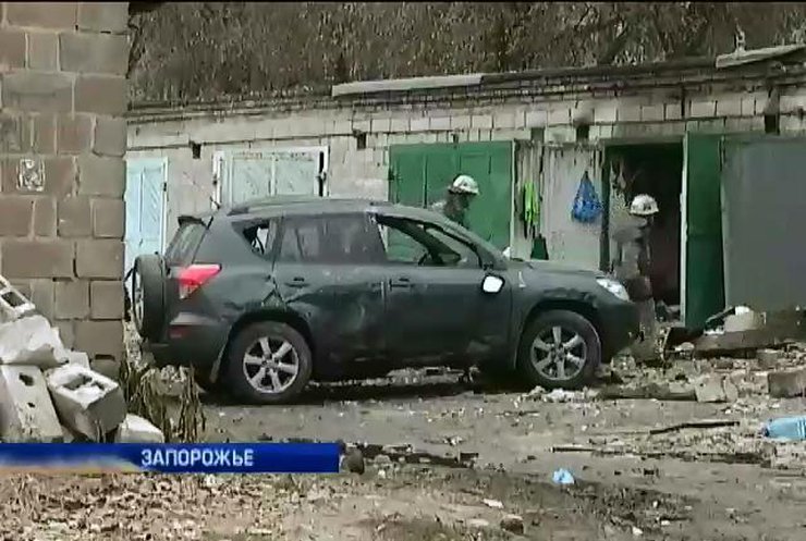 В частном гараже в Запорожье взорвался снаряд, погиб мужчина
