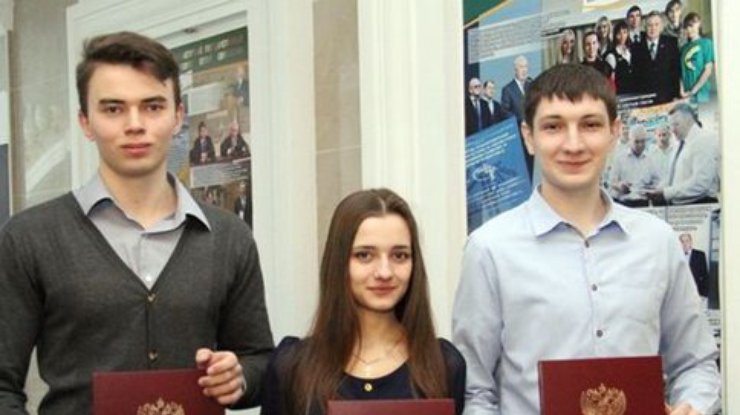 Студенты ДНР и ЛНР не получат дипломов России (фото)