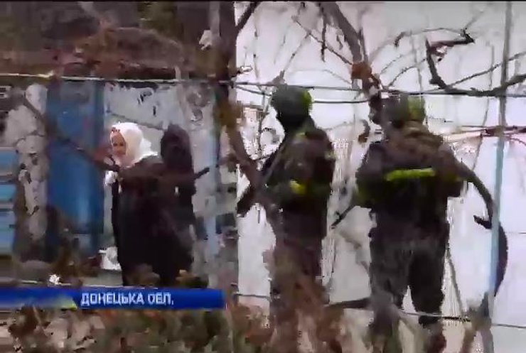 Військові зачищають села Донбасу від диверсантів (відео)