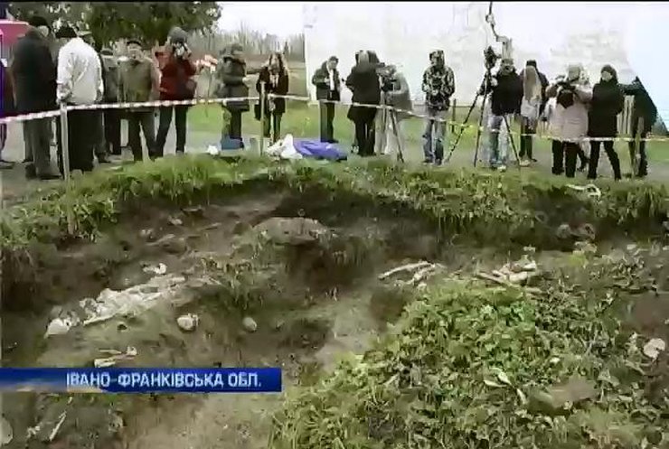 На Галичині знайшли останки вбитих НКВС