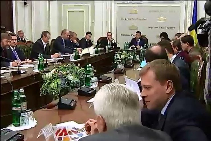Депутаты уменьшили количество комитетов Рады (видео)