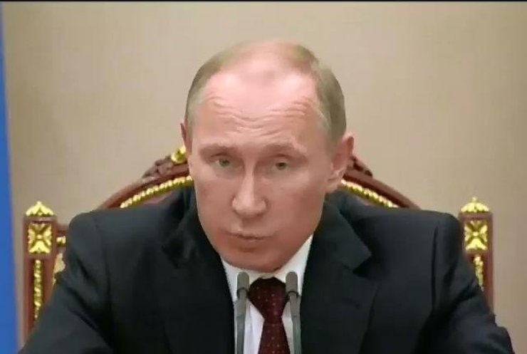 Путін обіцяє не допустити революції в Росії