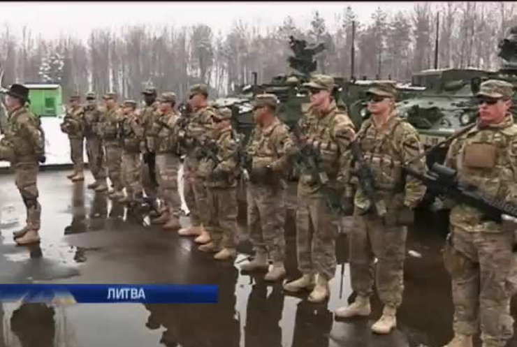 НАТО фіксує нарощування військ Росії на Донбасі