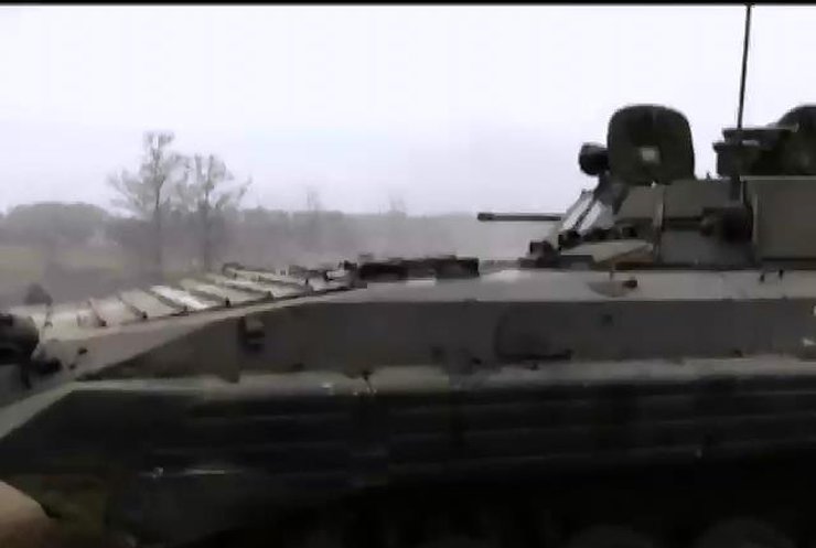 В Мариуполе солдаты воюют на танках 70-х годов