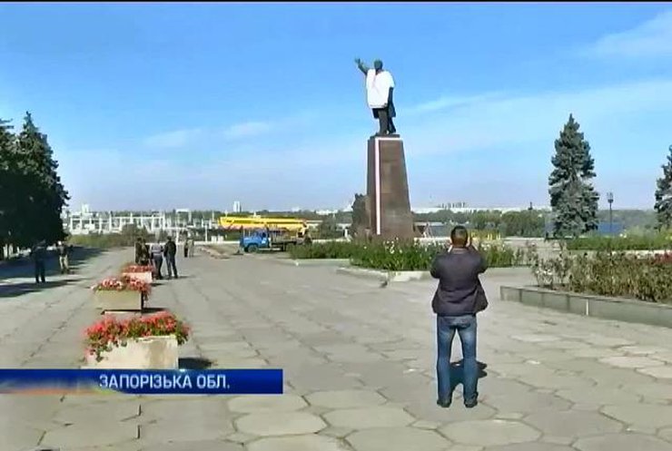 У Запоріжжі хочуть прибрати пам’ятники Леніну та Дзержинському