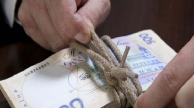 В Сумской области офицер украл 4,3 млн грн и сбежал в Россию