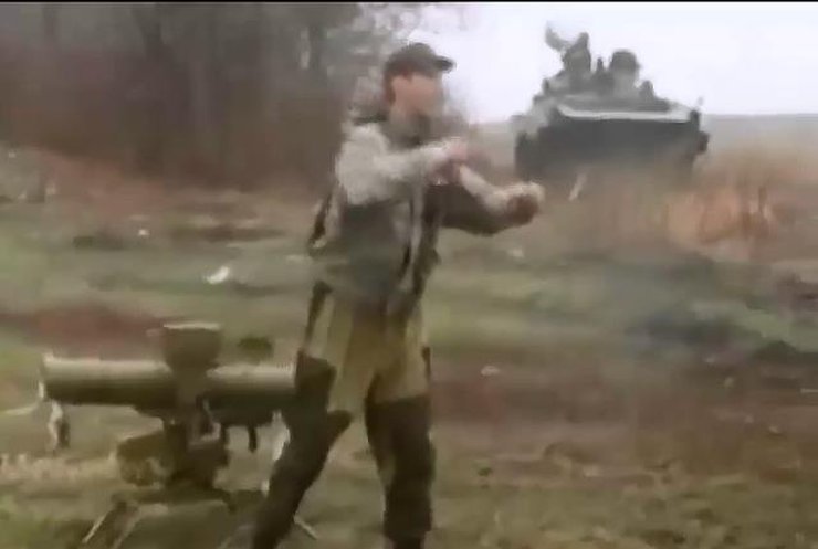 На сході України терористи обстріляли російських військових