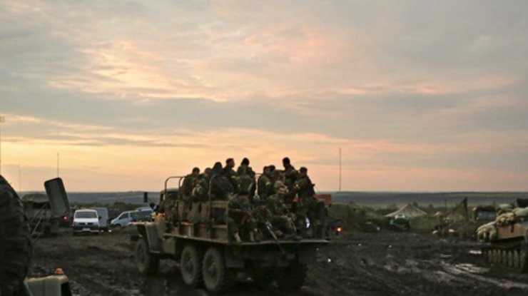 За сутки погиб один украинский военный, 11 ранены (видео)