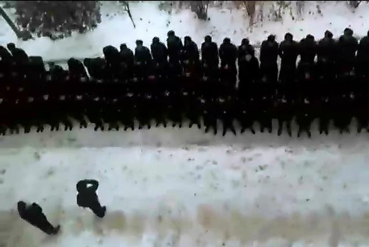 Курсанти в Херсоні виступили проти командира-українофоба
