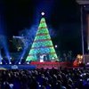 Барак Обама із родиною запалив ялинку біля Білого Дому