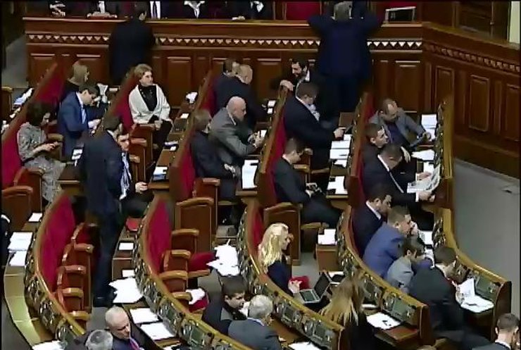 Депутаты хотят отправлять на фронт только добровольцев