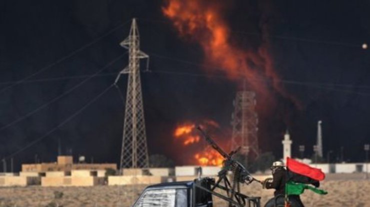 Ливия прекращает добычу нефти