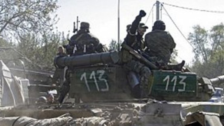 Террористы усилили передовые позиции на западе Донбасса