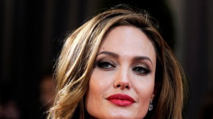 Анджелина Джоли призывала США отменить пытки