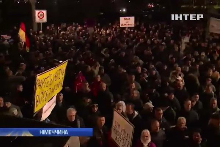 Німці у Дрездені протестують проти засилля мусульман