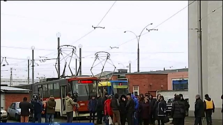 Трамваї Києва сьогодні знову не вийшли на маршрути