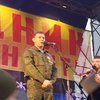 Главарь ДНР Захарченко согнал школьников на ярмарку с пулеметами (фото)