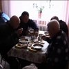 Дом престарелых в Дебальцево выживает без света и воды