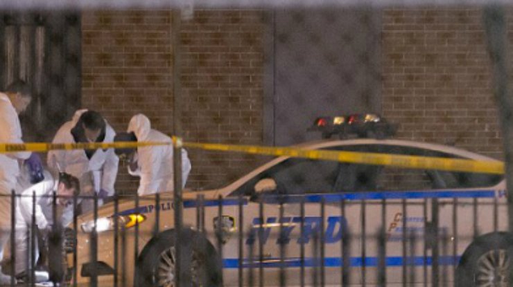 В Нью-Йорке афроамериканец застрелил 2-х полицейских и покончил с собой