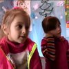 Военные кормят и одевают детей Донбасса
