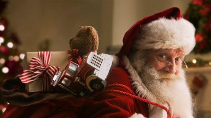 Впервые в  Донецк прилетел Санта-Клаус: следим онлайн