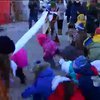 Волонтеры организовали для детей Донбасса новогодние утренники