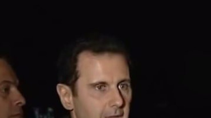 Башар Асад на Новый год сбрил усы (видео)