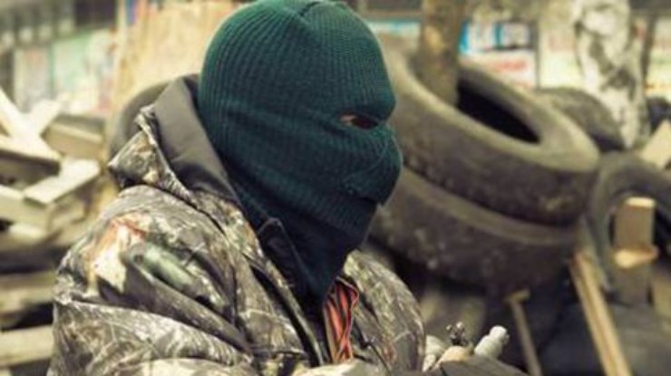 В Алчевске террористы избили посетителей ресторана (видео)