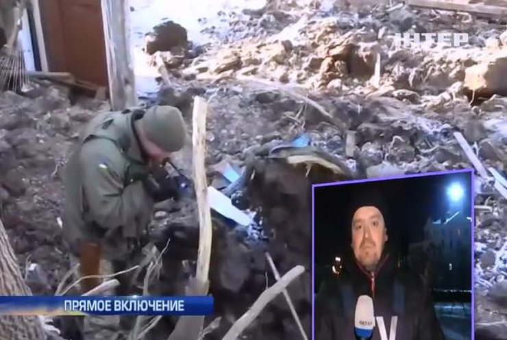 Банды Луганска атакуют друг друга из "Градов" (видео)