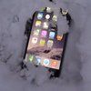 Apple iPhone 6 выдержал ночь в снегу на морозе (видео)