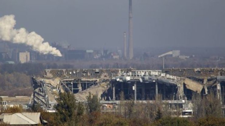 Из аэропорта Донецк эвакуировали 6 раненых бойцов