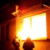 В Киеве коктейлями Молотова подожгли офис коммунистов (видео)