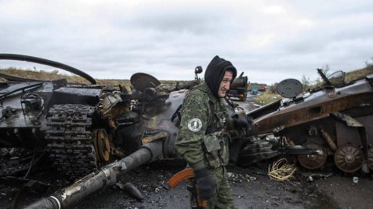 Военных на Донбассе за сутки обстреляли 63 раза