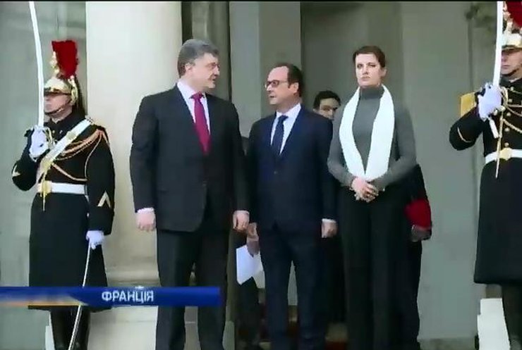 Порошенко обговорив ситуацію в Україні з Олландом