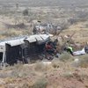 В США автобус с заключенными свалился на поезд, 10 погибших